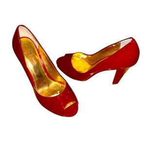 Linea Paulo Red Open Toe 4” Heels 9.5M